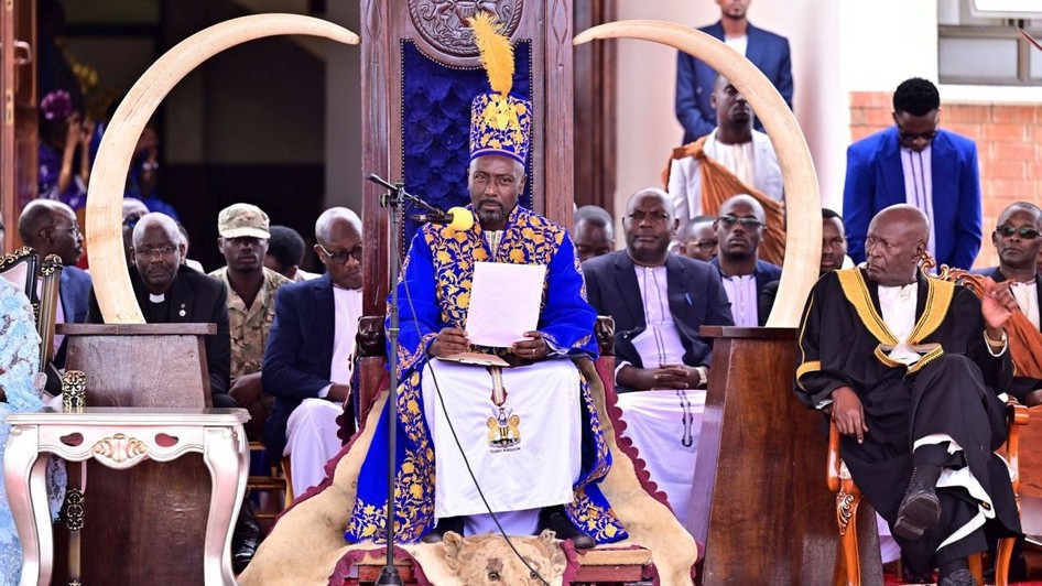 Fostul prezentator TV Edward Rukidi Kijanangoma a devenit regele Edward Rukidi Nyabongo | sursa foto: Profimedia Images