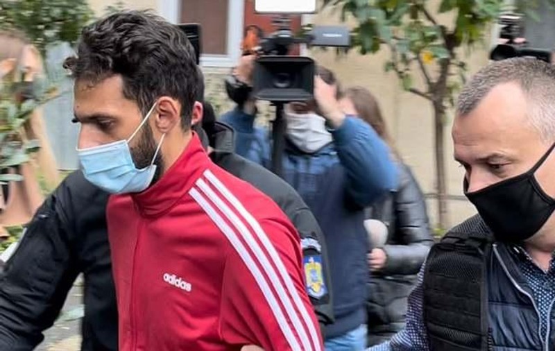 Bărbatul care a ucis-o pe fetița de 4 ani a concubinei, la Arad, filmat cum căra corpul fără viață al micuței într-un geamantan