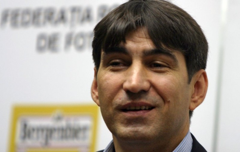 Victor Piţurcă a semnat pe 3 ani cu Universitatea Craiova