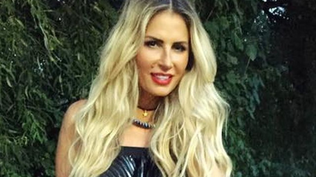 Andreea Banica, sedinta foto alături de fetița ei