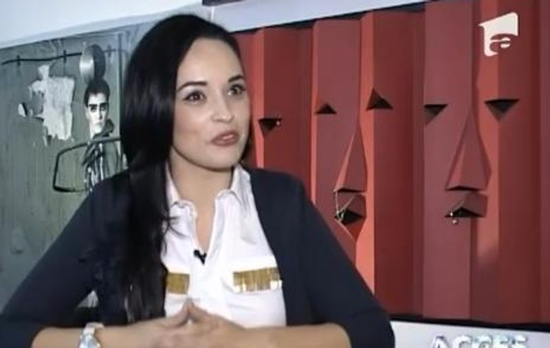 Andreea Marin răspunde glumind aşa-zisei oferte de a poza în Playboy: "Am tânjit şi nu s-a întâmplat"