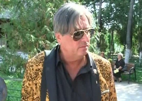 Scandal la mormântul Ilenei Ciuculete. Lovitura primită de Cornel Galeș, la 6 luni de la moartea soției