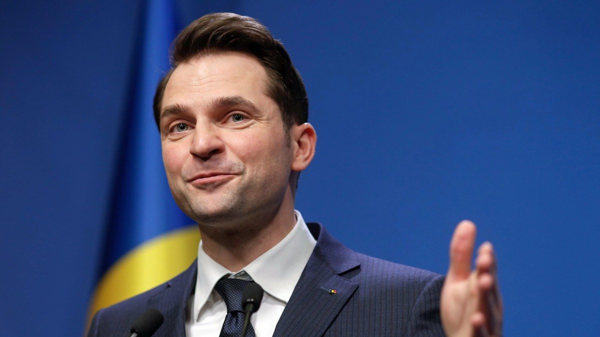 Sebastian Burduja