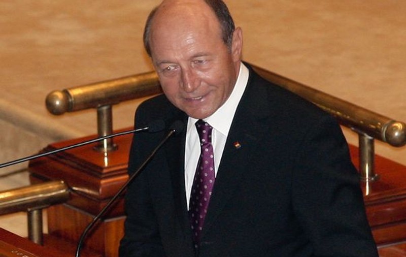 Ce a vorbit Merkel cu Băsescu la telefon. DEZVĂLUIREA, acum câteva minute