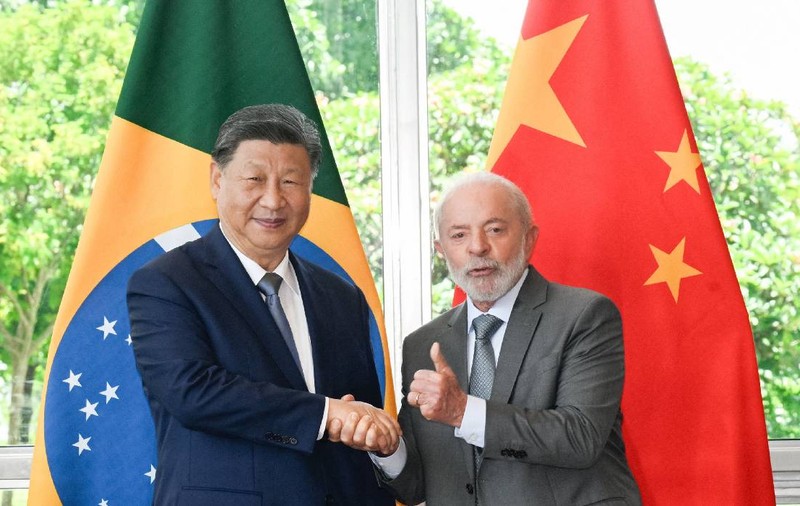 China investește masiv în Brazilia, după ce SUA au pedepsit țara cu taxe. Președintele Lula se îndreaptă spre BRICS în căutare de noi piețe