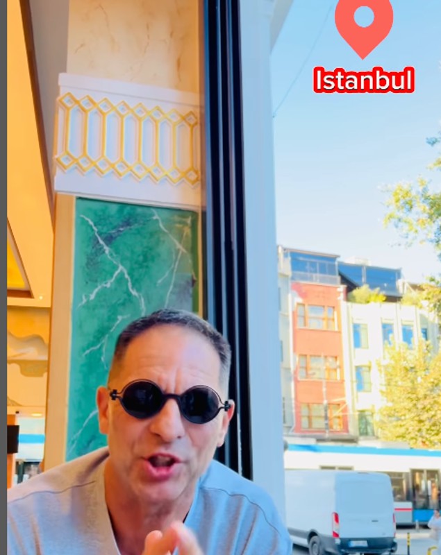 Câți bani a dat Dan Negru pe cel mai vechi desert din lume, la Istanbul. „Scump. Noi suntem 4”