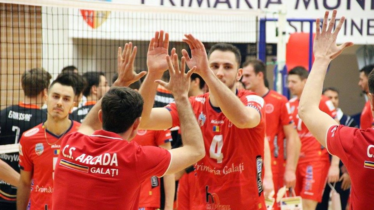 Zalău și Arcada Galați sunt foarte aproape de finala Cupei României la volei