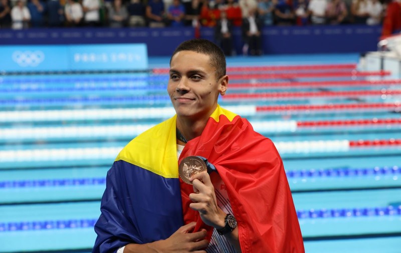 David Popovici a strâns, în timp record, peste 160.000 de euro pentru copiii cu dizabilități