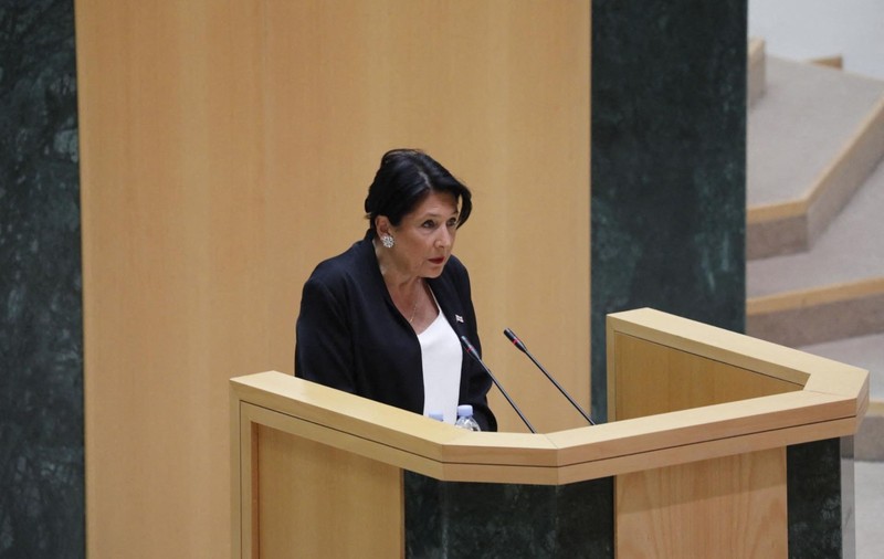 Președinta Georgiei a respins prin veto legea „influenței străine”, care a declanșat proteste masive la Tbilisi
