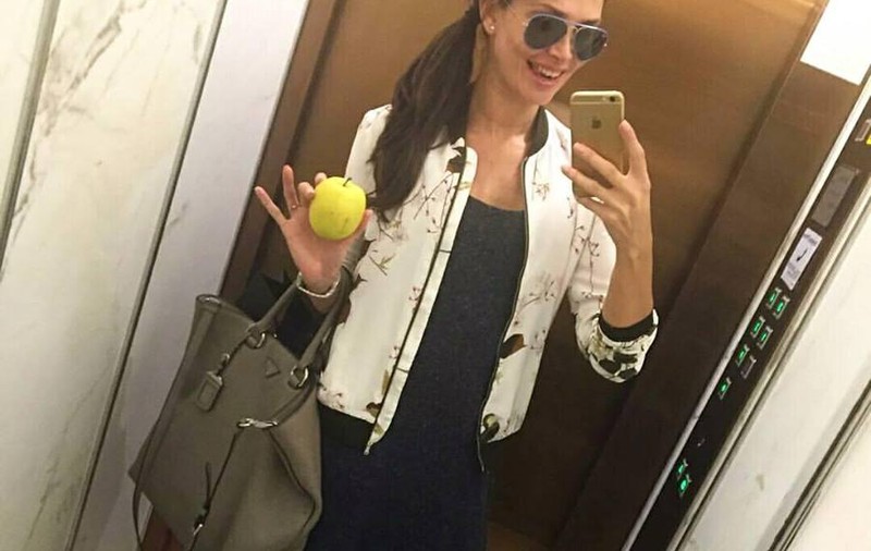 Și-a etalat burtica de gravidă la plajă. Cum arată Alina Pușcaș în luna a cincea de sarcină