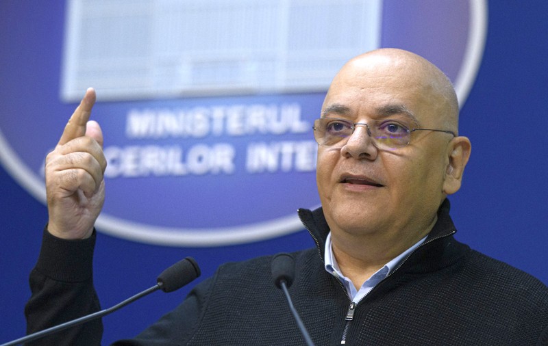Mesaje Ro-ALERT, așteptate pe parcursul codului roșu de ploi. Raed Arafat: „Cine are aplicația dezactivată să o reactiveze”
