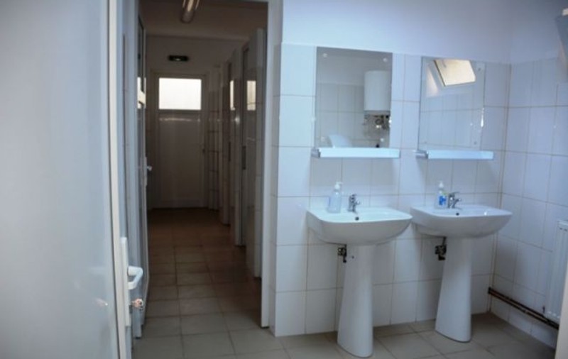 Toaletă de 66.000 de euro la o școală din Teleorman. A costat cât un apartament în București