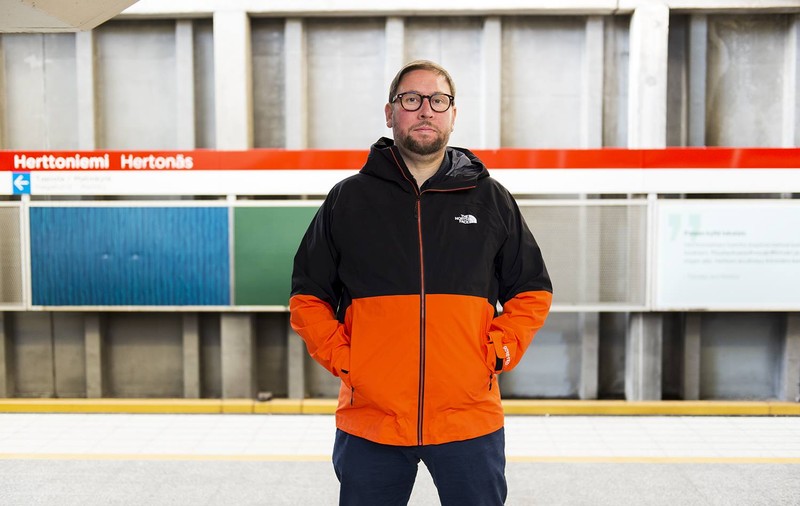 Viceprimarul din Helsinki, fost ministru al sportului și culturii, prins când desena ilegal graffiti