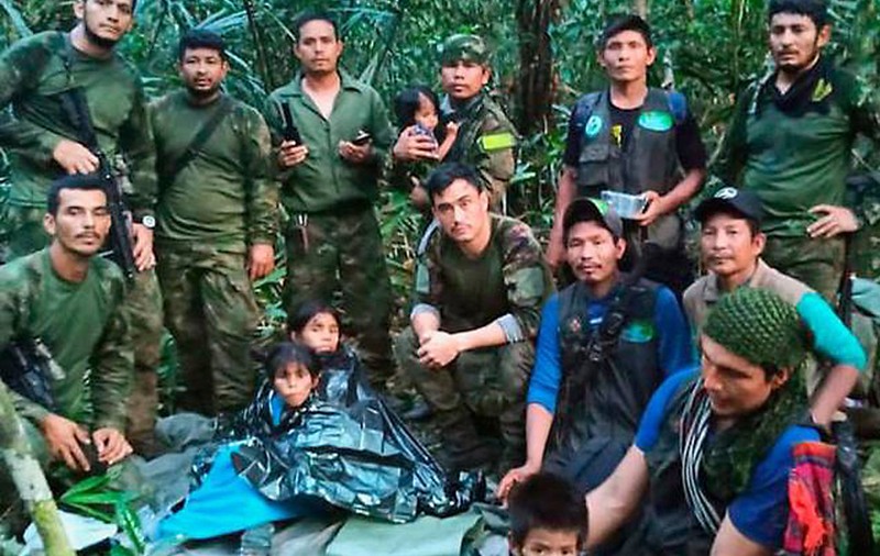 Cei patru copii indigeni care au supraviețuit mai bine de o lună în jungla columbiană după un accident aviatic au fost externați din spital