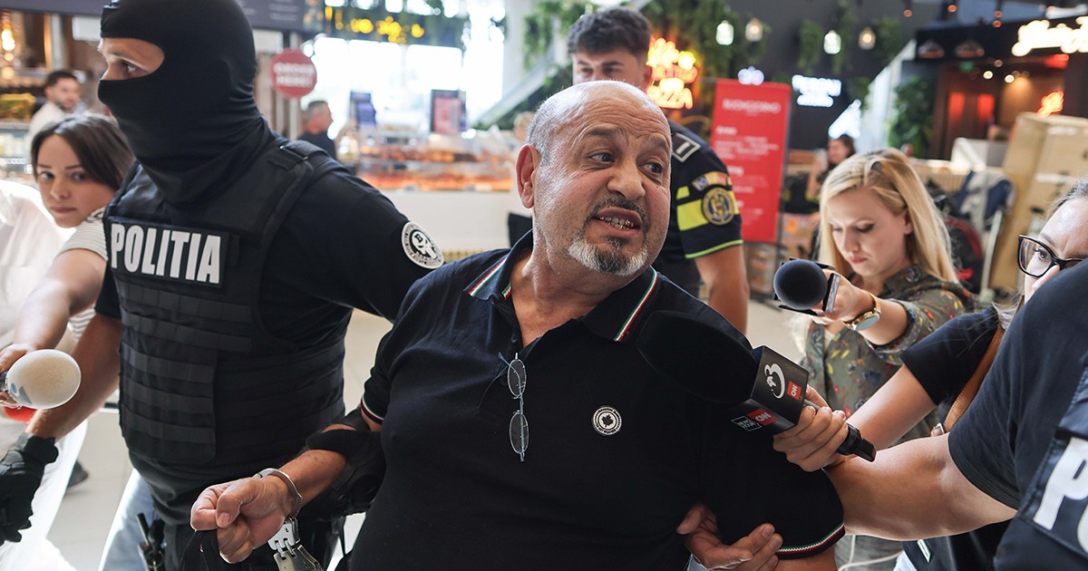 Gradu Cârpaci extrădare Otopeni. Sursa foto: Inquam Photos-George Călin