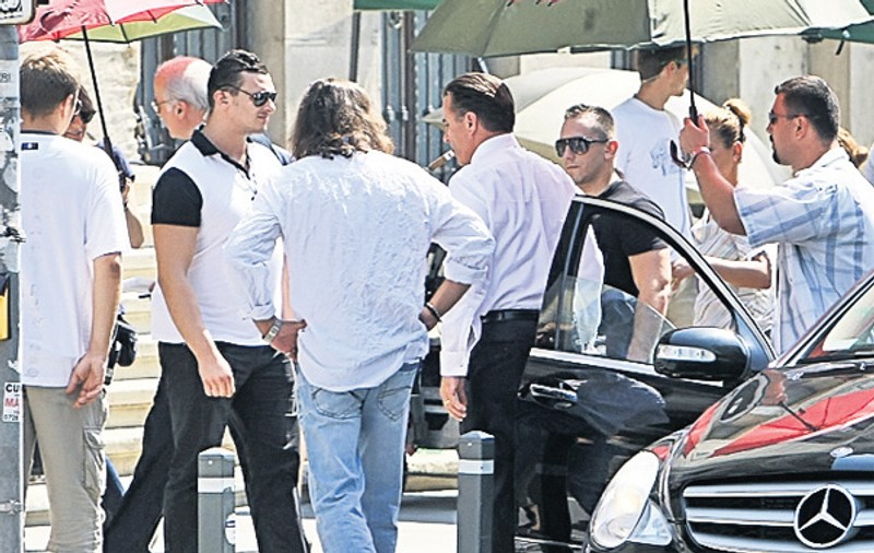 Andy Garcia nu se desparte de trabuc la filmările din România
