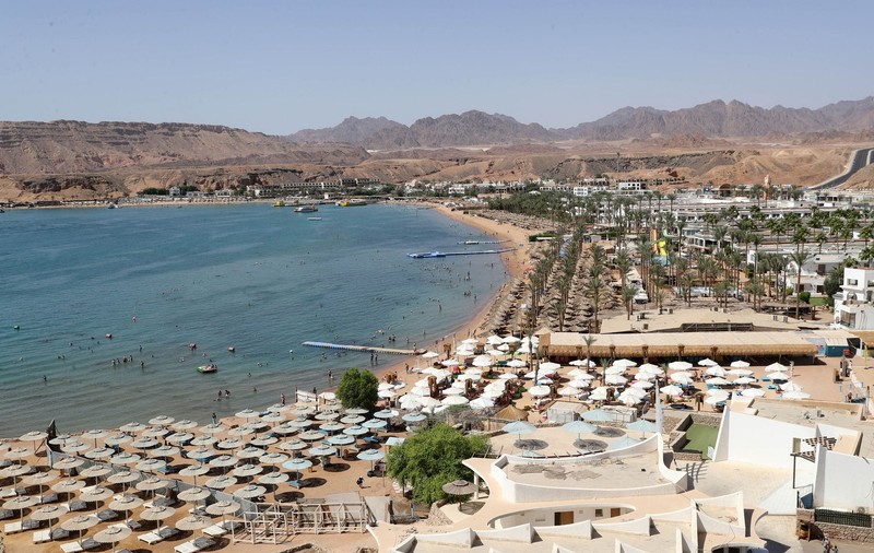 Doi părinți și-au lăsat acasă cei 5 copii minori și au plecat în vacanță la Sharm el-Sheikh: la întoarcere, nu au mai găsit pe nimeni