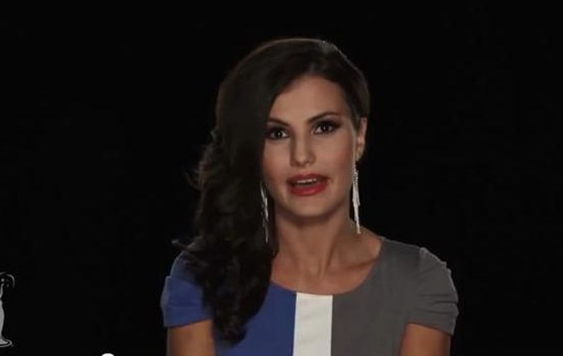 "Tu dă bi dă best", varianta feminină. Uite cum s-a prezentat în engleză Miss Romania Universe 2011