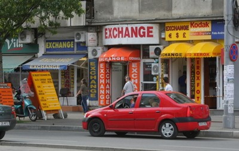 A fost prins suspectul jafului de la casa de schimb din Bucureşti, de ieri