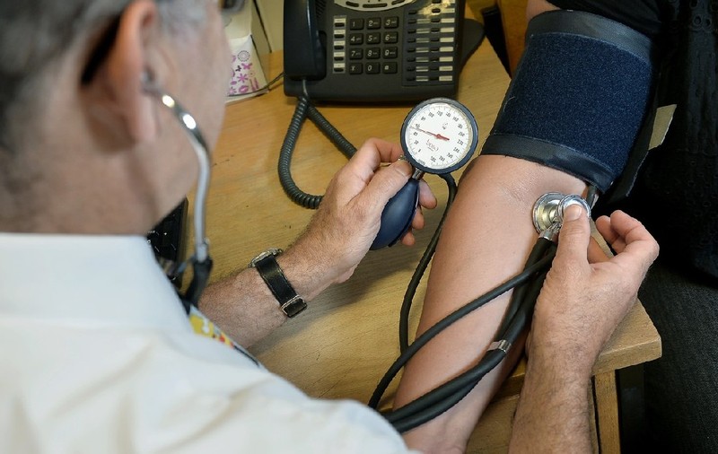 31 de județe se bat pentru 20% dintre cardiologii români. 80% dintre specialiști lucrează în zece județe și în București
