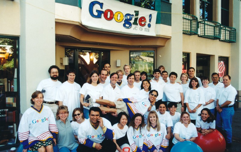 20 de ani de Google. Incredibila poveste:  din garaj, până la valoarea unei țări