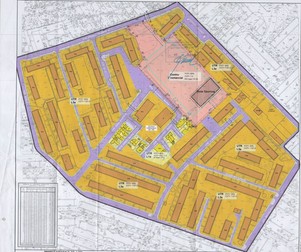 Hipermarketul (dreptunghiul roz) va fi construit între blocuri cu patru etaje. Foto: Proiectul PUZ-ului