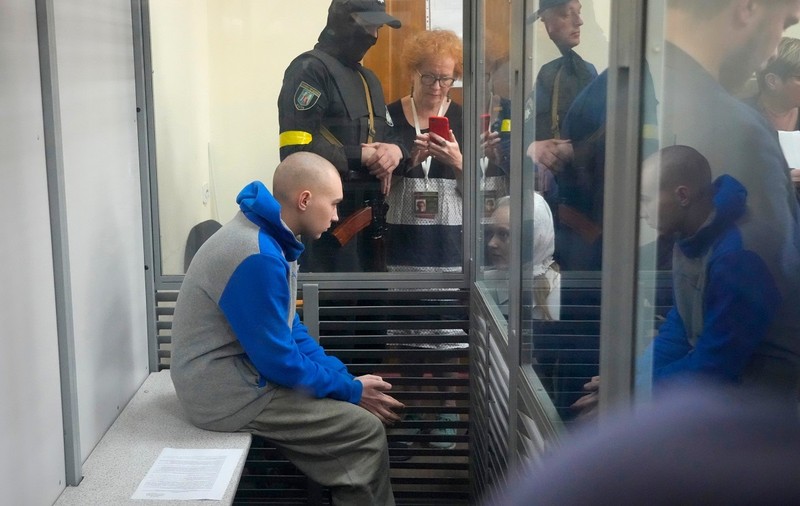 VIDEO | Imagini de la procesul primului soldat rus judecat pentru crime împotriva civililor în Ucraina