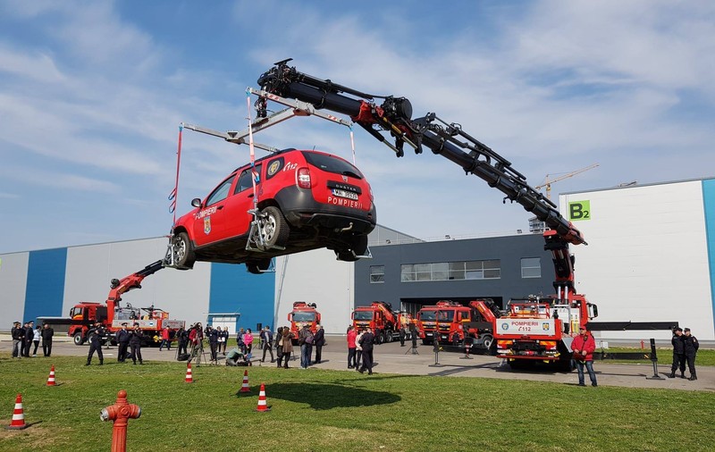 Pompierii din șase județe au primit autospeciale noi. Automacarale pentru misiuni de căutare și salvare (GALERIE FOTO)