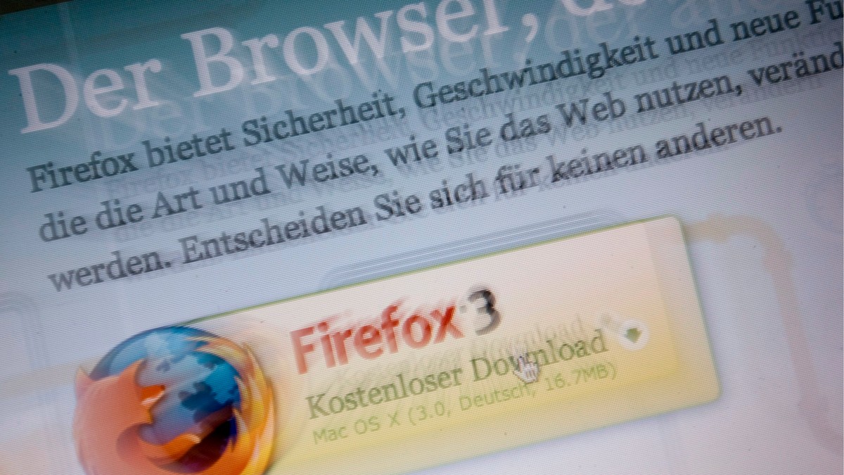 Mozilla suspendă publicitatea de pe Facebook
