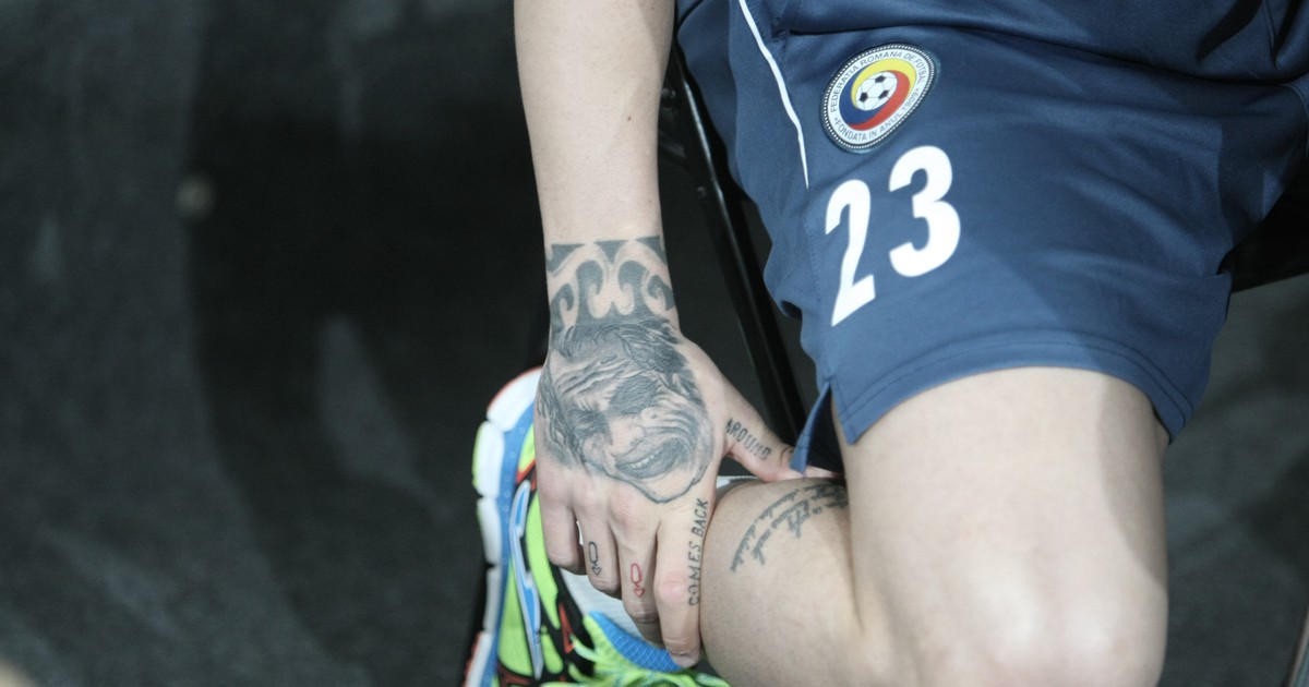 Nicolae Stanciu și-a tatuat pe mâna dreaptă chipul lui Joker
