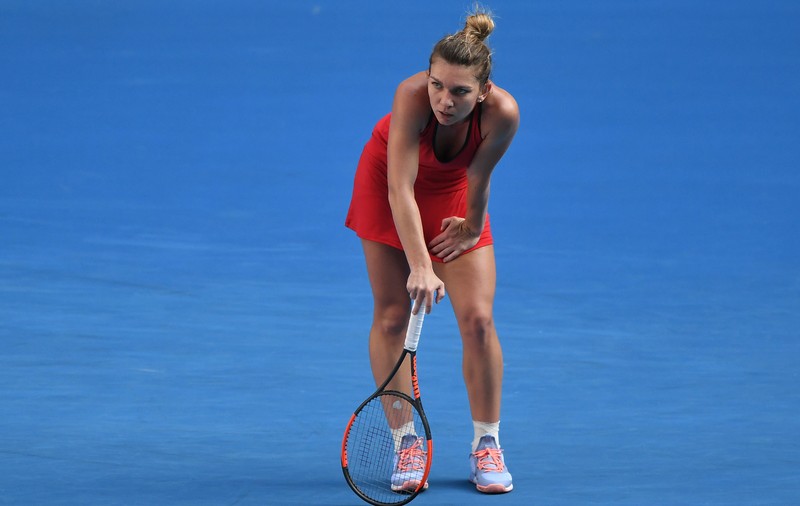 De ce are probleme? Simona Halep a jucat oră și jumătate mai mult decât Caroline Wozniacki la Australian Open