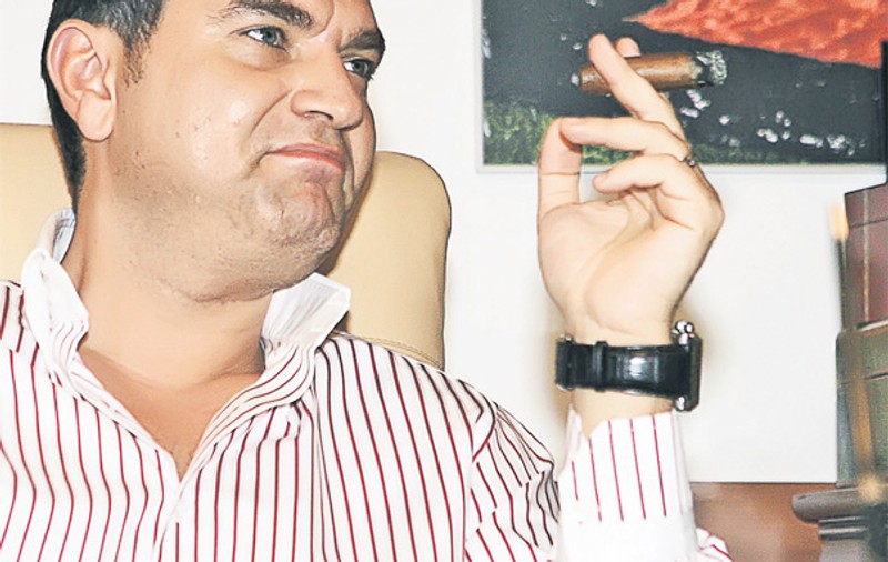 Exclusiv | Cristi Borcea îşi schimbă din nou sângele