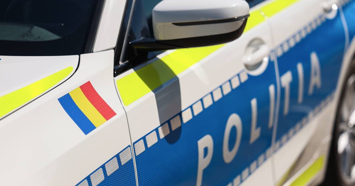 Detaliu mașină de poliție România
