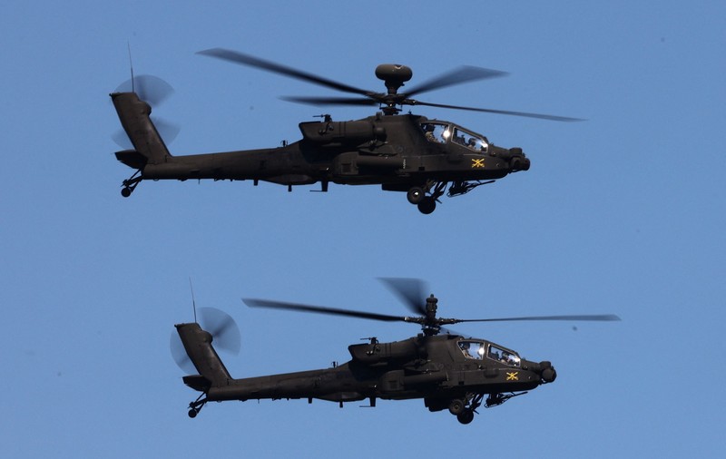 Războiul din Ucraina și teoria „inutilității elicopterelor”: un contract de 3,4 miliarde de dolari pentru 36 de elicoptere americane de atac Apache, pe cale să fie anulat