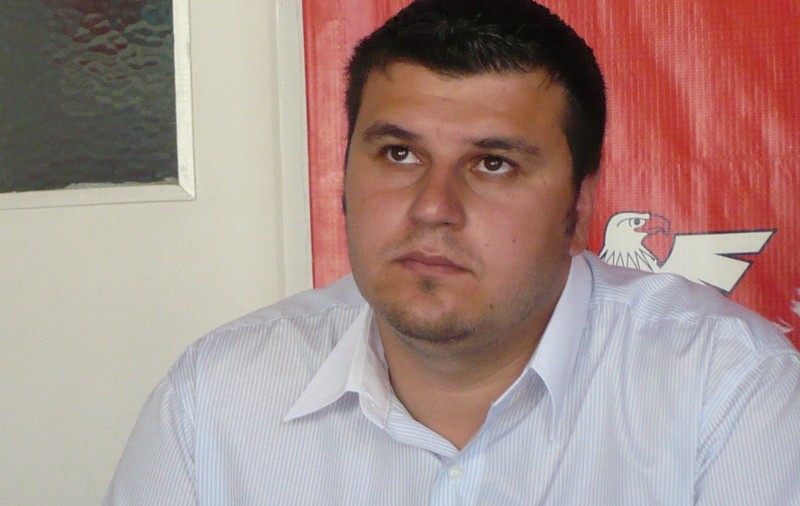 EXCLUSIV | Acuzații grave la adresa primarului din comuna sclavilor torturați: ”Ne-a amenințat că ne dă foc la case”