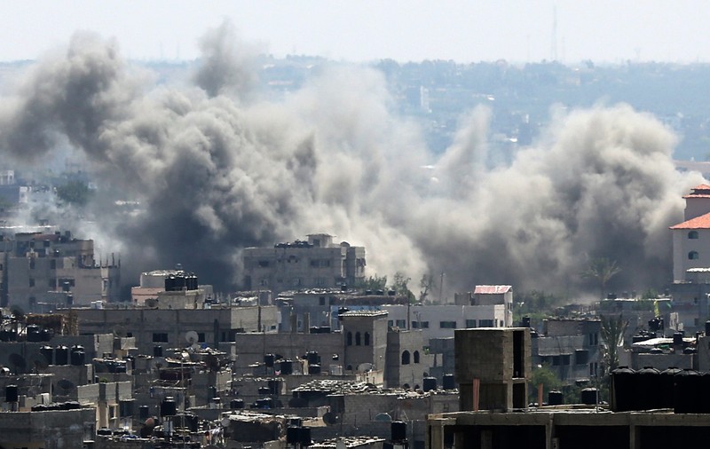 Trei rachete, lansate din Fâşia Gaza spre centrala nucleară israeliană Dimona