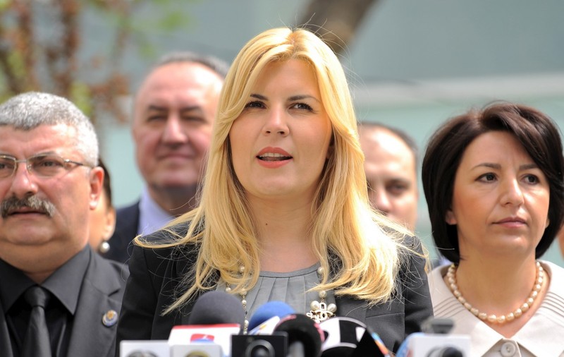 Noi informații despre Elena Udrea, operată la Spitalul Județean Ploiești. După cât timp a venit ambulanța