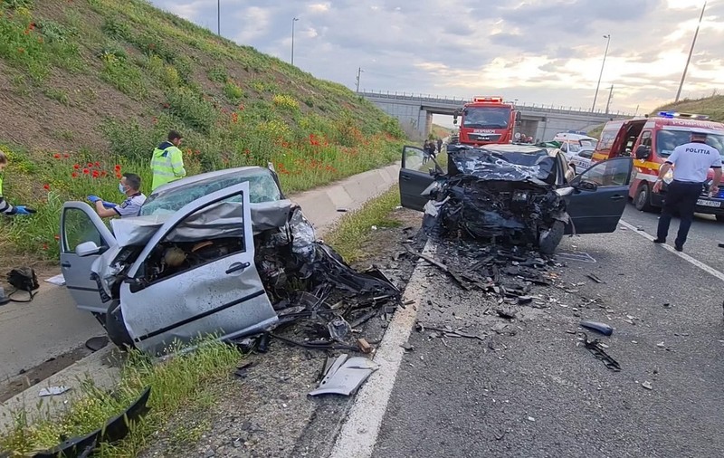 Șoferiță de 24 de ani, moartă pe loc în impactul cu mașina condusă de altă tânără, 20 de ani, în Constanța