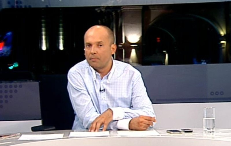 Radu Banciu despre Crin Antonescu: "Probabil că petrece la fel de mult timp în faţa oglinzii cât Cristiano Rolando"