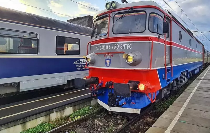 Restricții de viteză pe mai multe rute importante din cauza caniculei. Temperaturile la nivelul șinei ajung la 50 de grade Celsius