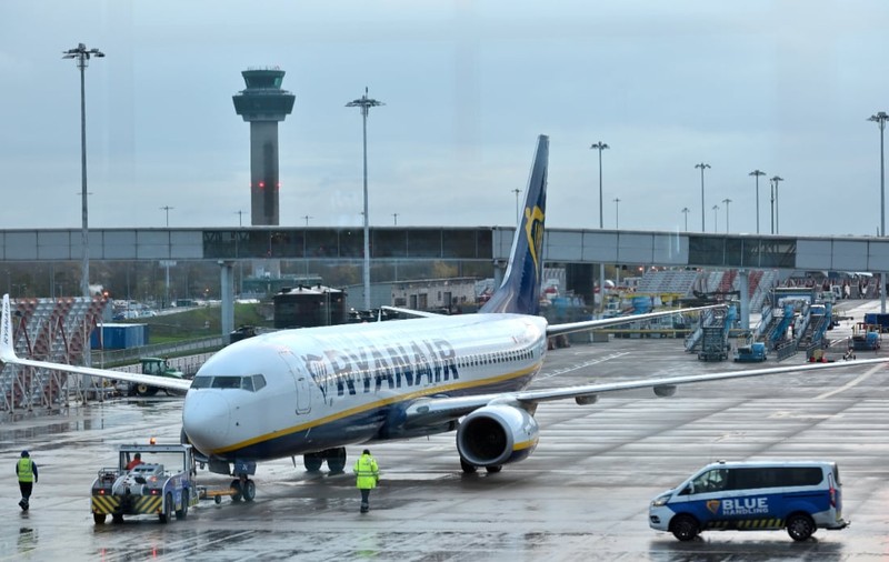O nouă regulă introdusă de Ryanair va afecta pasagerii din toate țările: riscă să piardă zborul fără rambursare