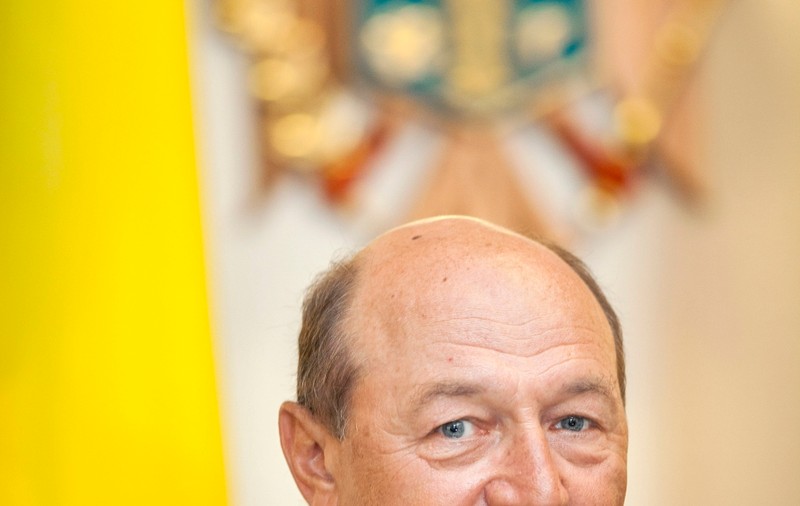 Traian Băsescu: „Dacă este încălcare de lege, să răspundă inclusiv preşedintele României”