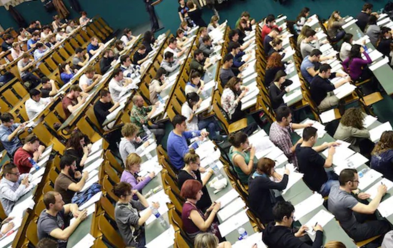 „La examenul de admitere la medicină din Italia s-a copiat ingenios”, denunță un candidat după ce subiectele au fost scurse pe rețelele de socializare