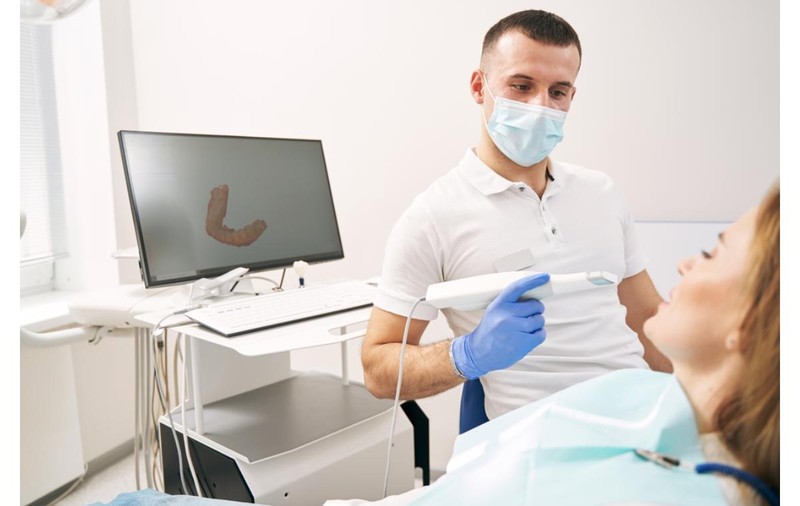 Scannerul intraoral în implantologie: cum crește precizia tratamentelor