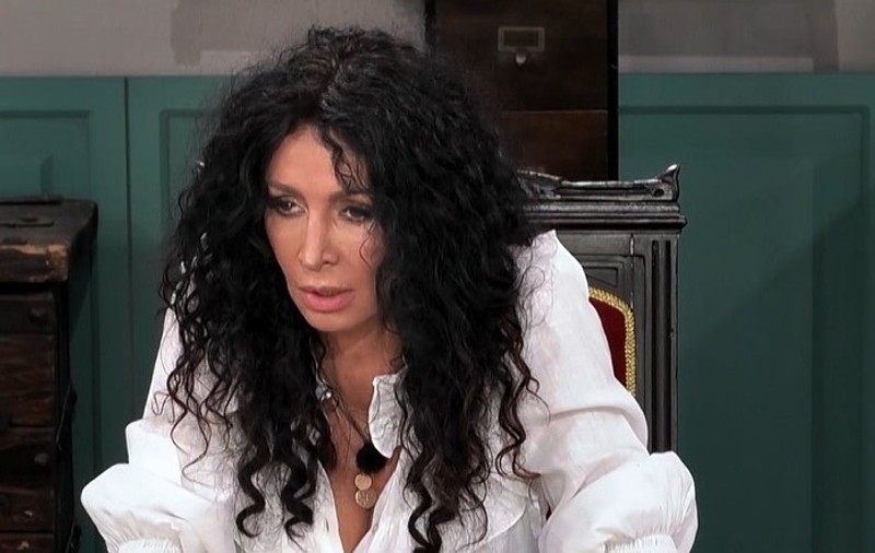 Mihaela Rădulescu a intervenit în scandalul dintre Elena Chiriac și Gabriel Toader. Vedeta și-a cerut scuze. “Este pentru prima oară când mi se întâmplă așa ceva”
