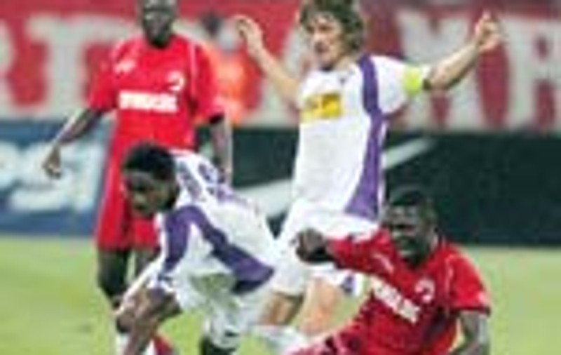 Ze Kalanga, fotbalist de portelan