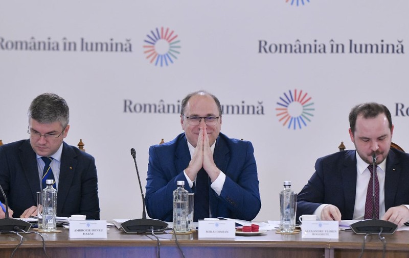 Mesajul ministrului educației pentru părinți, după rezultatele de la simularea Evaluării Naționale: „Până nu faceți asta, să nu mai vorbim de ce fac și ce nu profesorii”