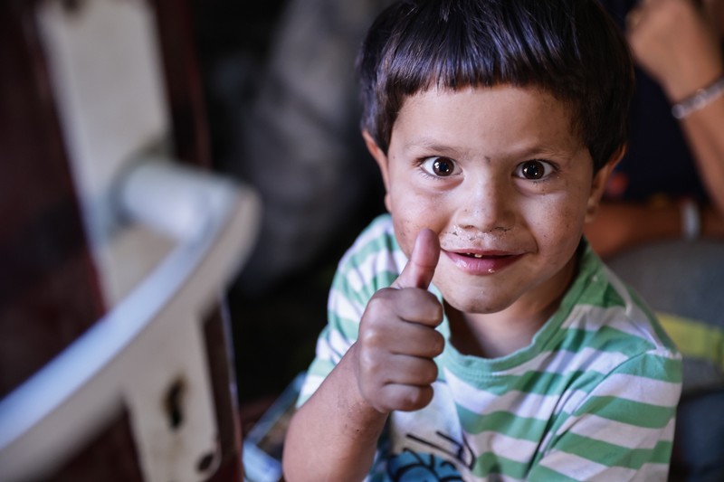 Dintre toate jucăriile, Damian, 5 ani, și-ar dori cel mai mult o telecomandă pentru TV. Sursa foto: Vlad Chirea