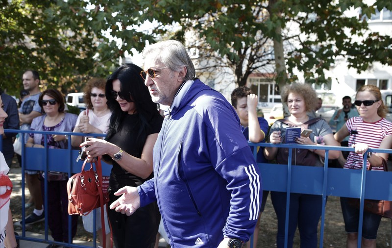 FOTO/ Amalia și noua iubită a lui Ilie Năstase au dat nas în nas la un eveniment organizat de Nadia Comăneci. Gestul făcut de cele două atunci când s-au văzut