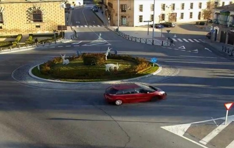 Român arestat în Spania, după ce, prins beat la volan și fără permis, a sărit să-i bată pe polițiști
